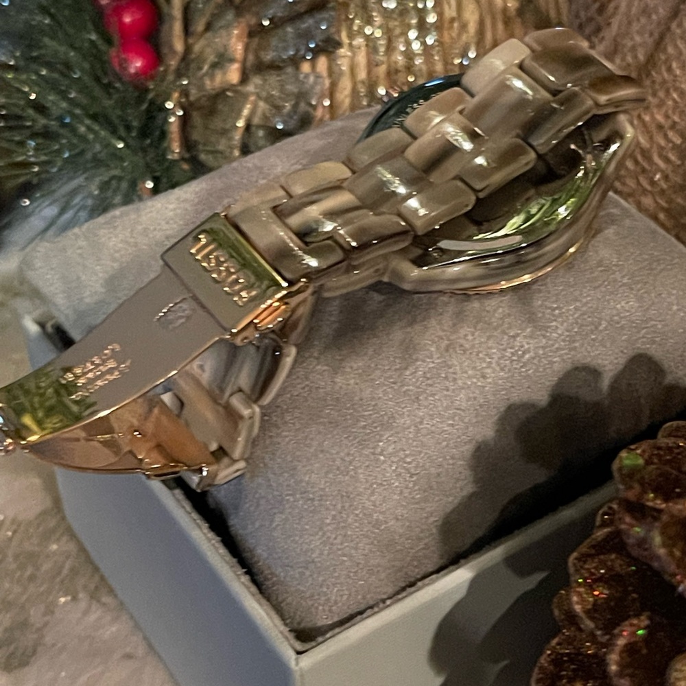 Fossil Watch With Multi Color Band - image 8